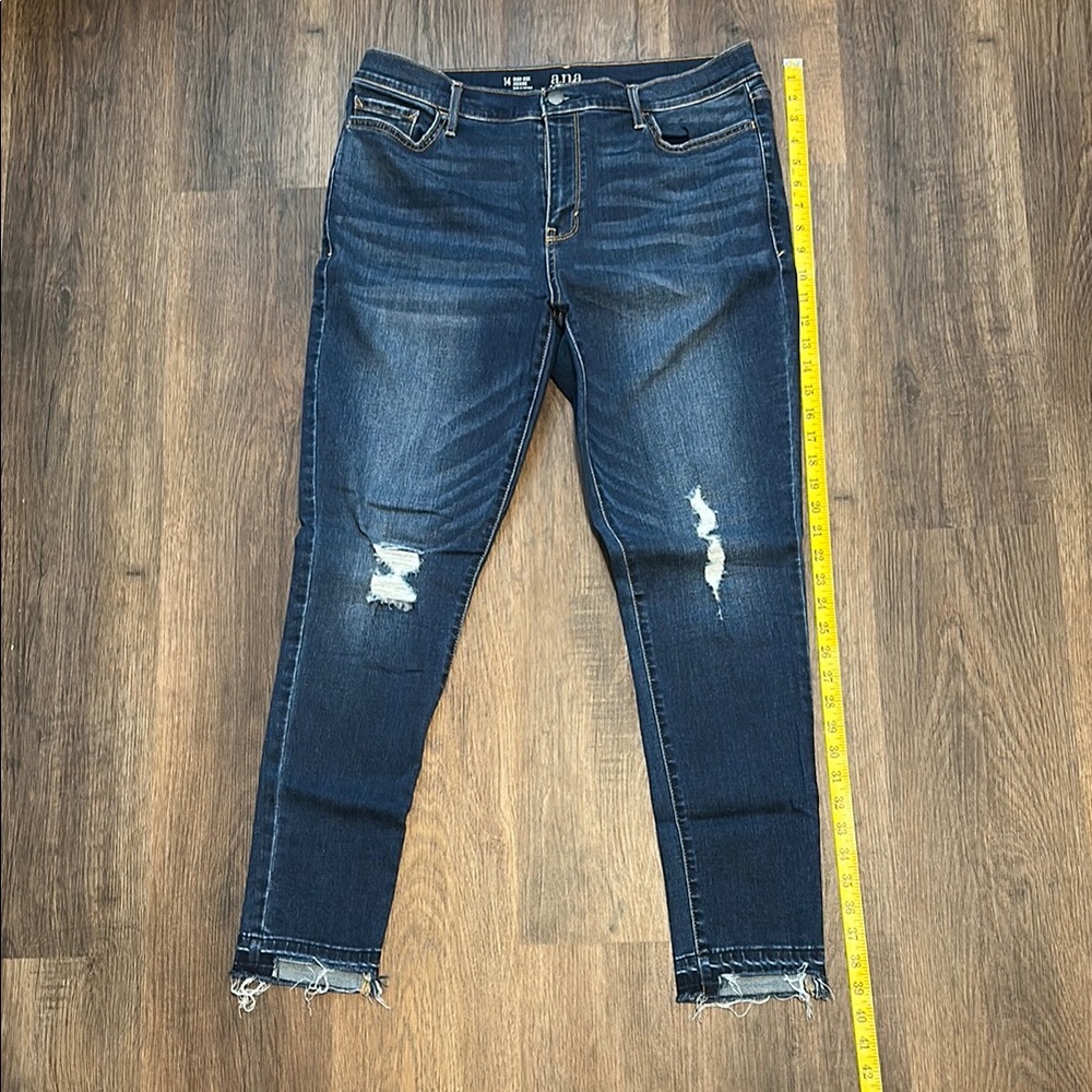 a.n.a Blue Skinny Jeans Distressed Style